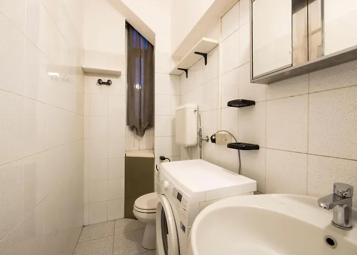 Appartement Via Piero Della Francesca 38 Milaan